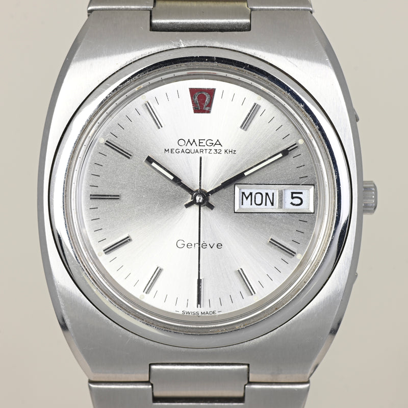 Omega Genève Megaquartz